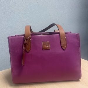 Dooney and Bourne Purse(Authentic)
